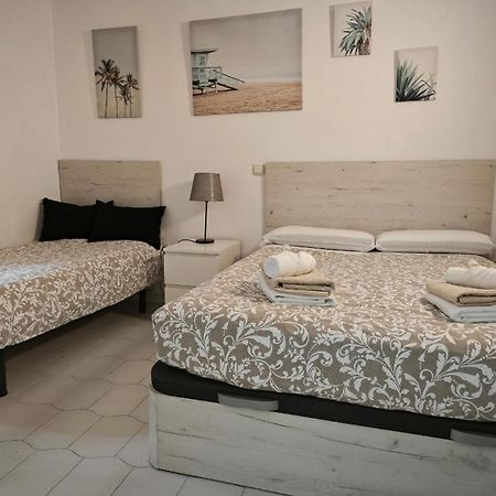 Benalbeach Casa KITO Dreams 1ª Línea Playa Benalmádena Exterior foto